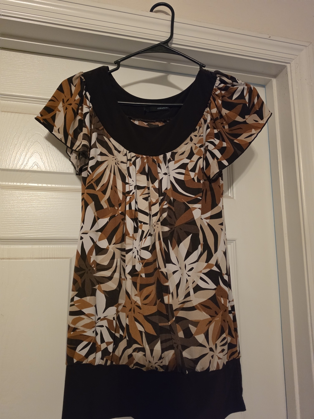 Maurices Brown, White & Tan Floral Scoop Neck Tunic